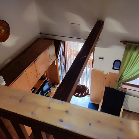 شقة Egri زاماردي