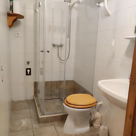 شقة Egri زاماردي