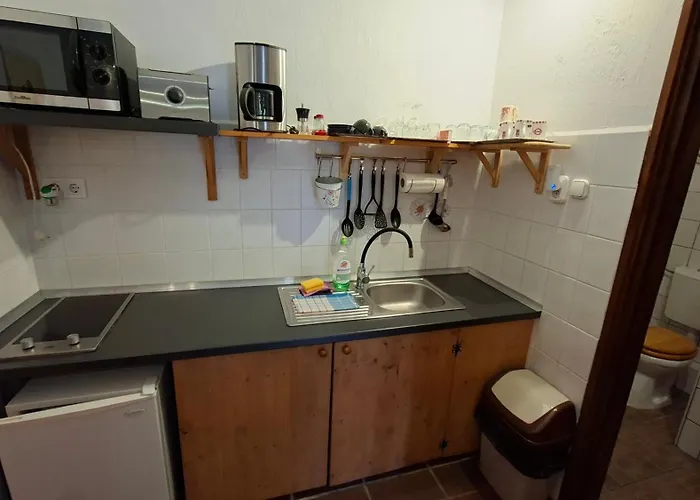 Egri Apartman *